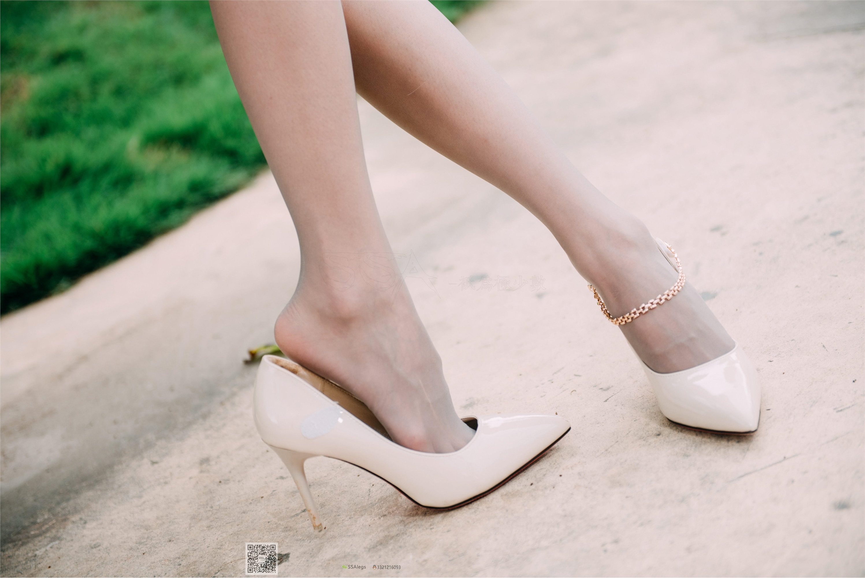 SSA丝社 NO.007 nono 街拍灰丝特辑